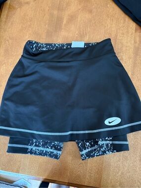 Nike Black Skort with Speckled Compression Liner